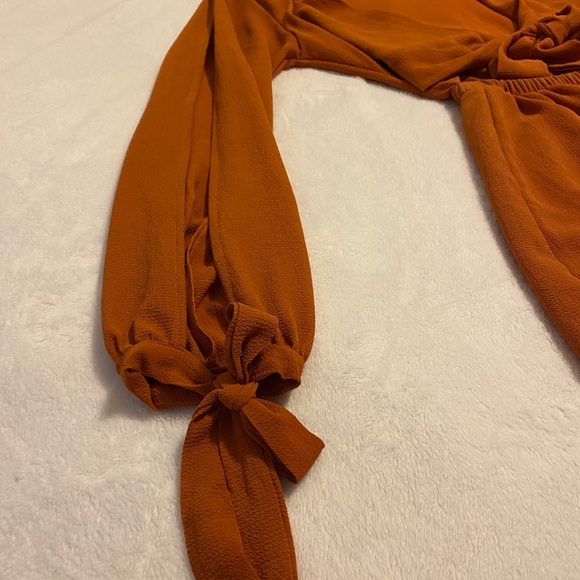 Orange romper - Picture 2 of 4